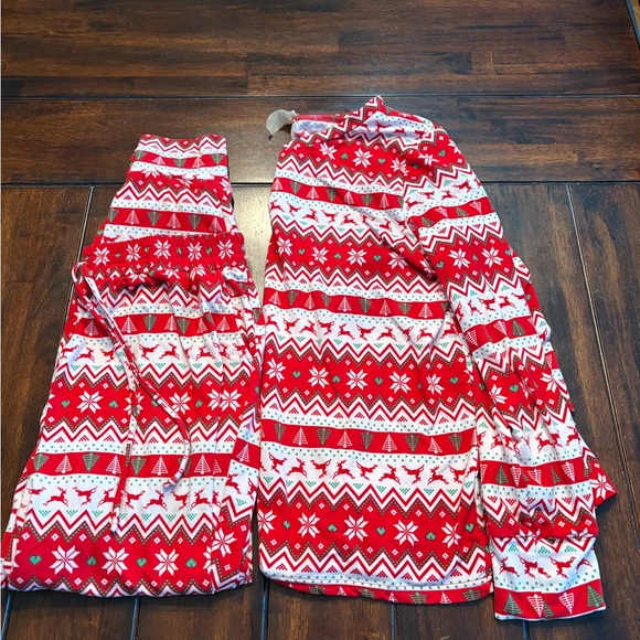 shosho Other - Cozy Fleece Lined Red and White Holiday Pajama Set